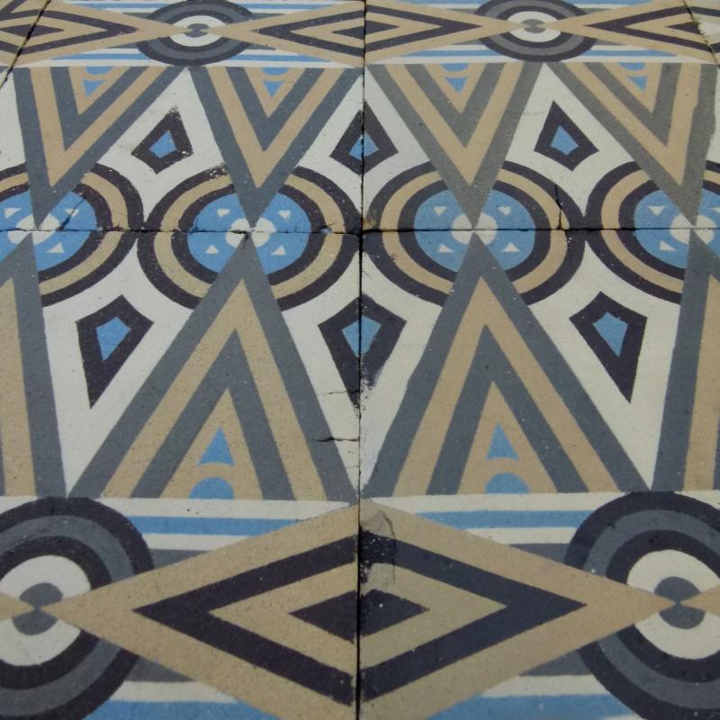 Striking art deco ceramic