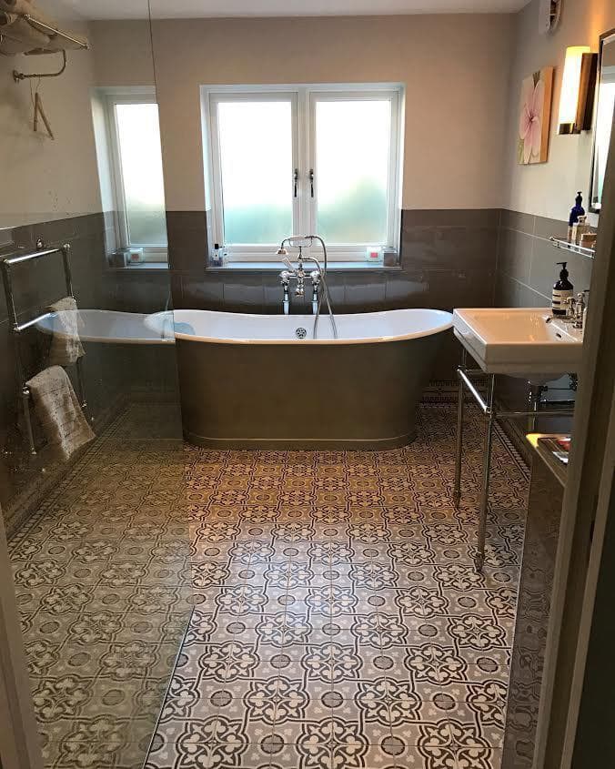 Do I need a specialist tiler? Do I need a specialist tiler?